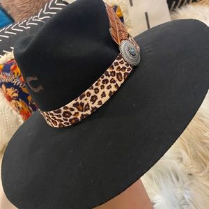 COPY - Charlie 1 horse hat
